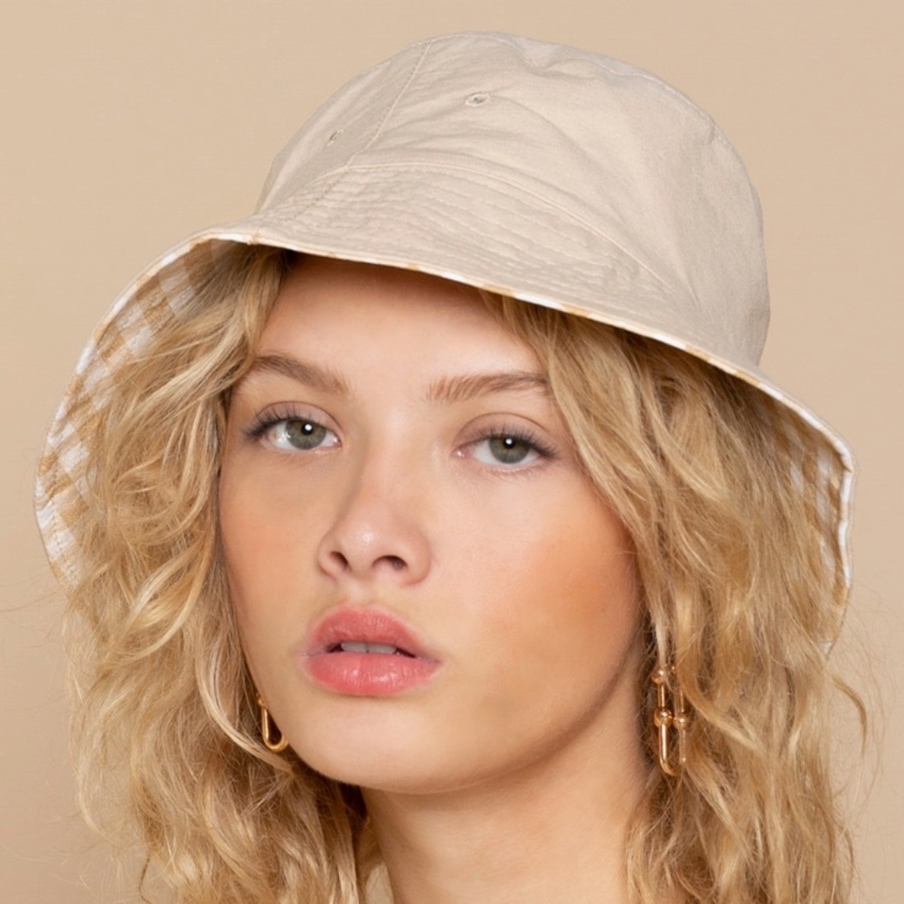 NEW! POL It’s A Drop In the Bucket Hat!! OS Beige,Checkered Inside Accessorize! - Picture 3 of 7